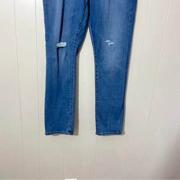 Levi’s 724 High Rise Straight Jeans Women’s Size 33 Distressed Blue Denim - Image 2