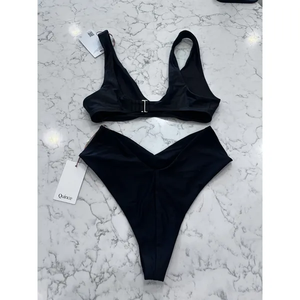 NWT Quince Black Italian Plunge Bikini Top & V Cut Bottom Set Size Small - Image 2