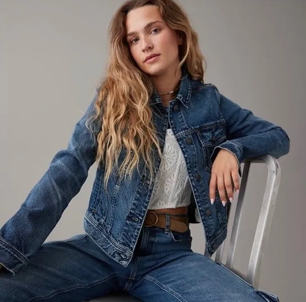 American Eagle Jean Trucker Jacket Distressed Waist Length Blue Denim Women’s M - Image 2