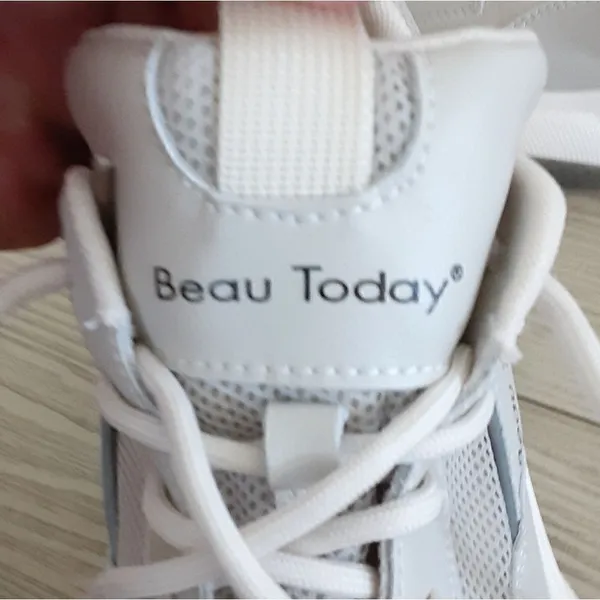 Beau Today Women's Chunky Sneaker, color Beige, size 8.5, NWT - Image 6