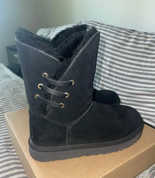 UGG Constantine Boots - Image 4