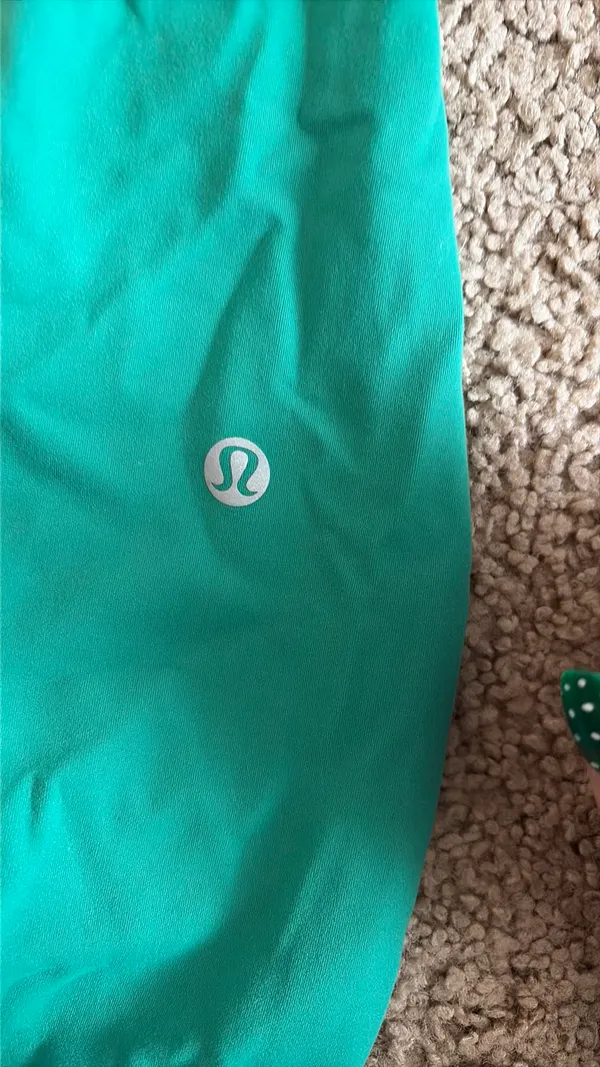 Lululemon Wonder Train Leggings 28” - Image 3