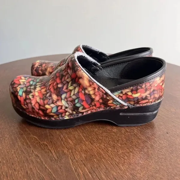 Dansko 37 Professional Clogs Shoes Cute Chunky Knit Yarn Pattern Nursing‎ 6.5 - Image 3