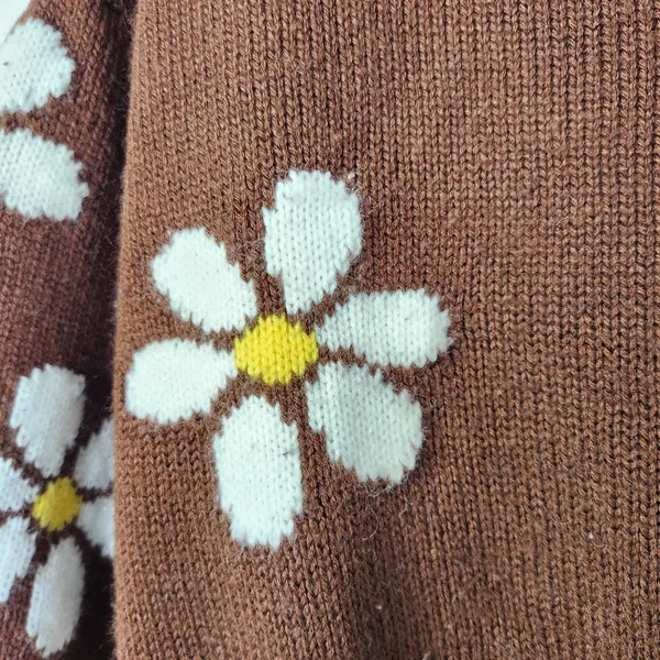 Just Polly New York Brown Daisy Floral Knit Frayed Hem Pullover Sweater Large - Image 5