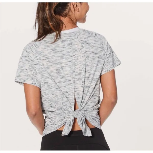 Lululemon Tie Back Top‎ Womens 10 Grey Space Dye Short Sleeve Yoga Athletic Tee - Image 2