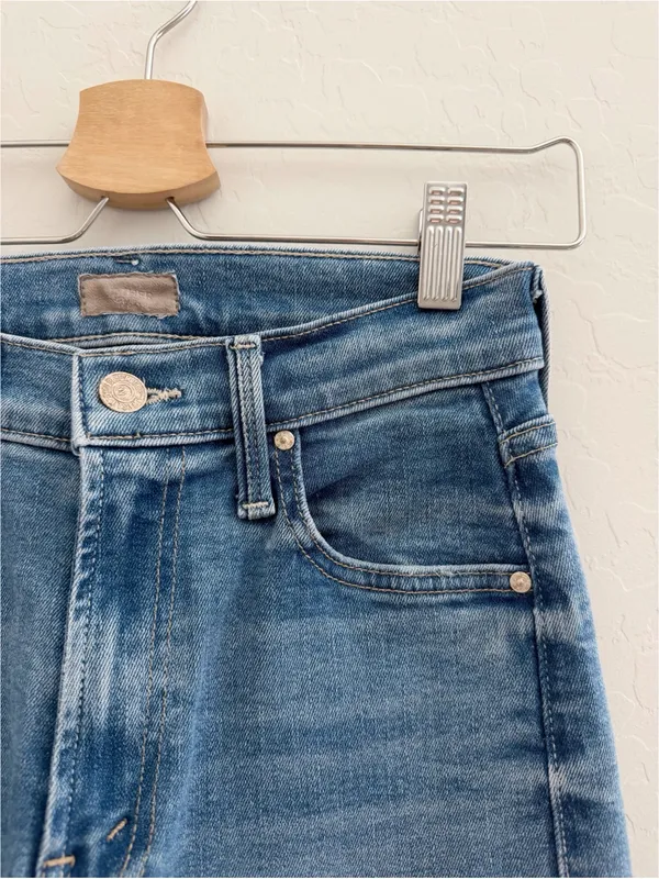 MOTHER Mid-Rise Rider Hover Jean in Swing and a Miss Size 24 - Image 5