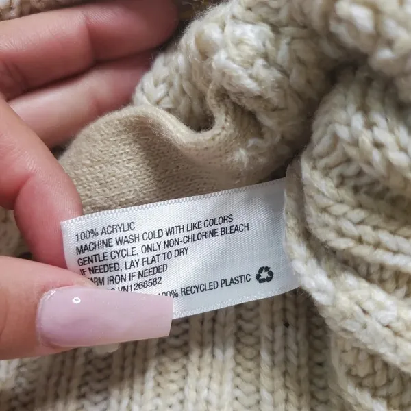 Mossimo‎ Supply Co. Chunky Knit Sweater - Image 4