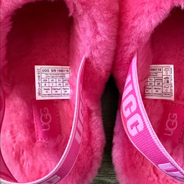 UGG Fluff Yeah Slide Hot Pink Size 9 - Image 3