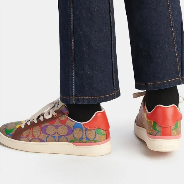 NWT Coach Clip Low Top Sneaker In Rainbow Signature Canvas size‎ US5/EU 35.5 - Image 2
