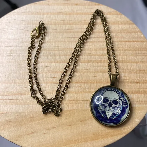 Gothic Skull Pendant Necklace‎ Antique Bronze Chain Dark Fantasy Halloween 18in - Image 2