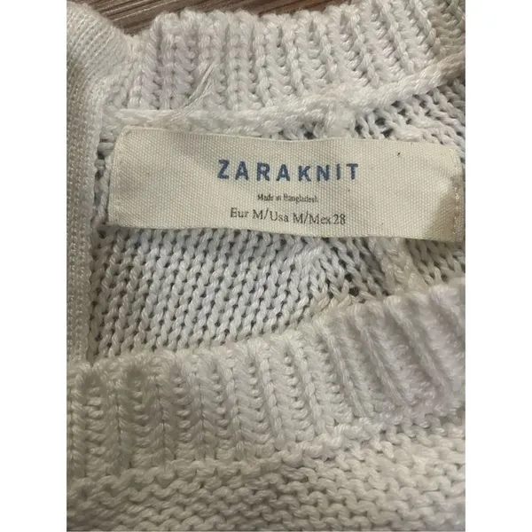 Zara Knit white sweater with zip up back sz medium‎ - Image 5