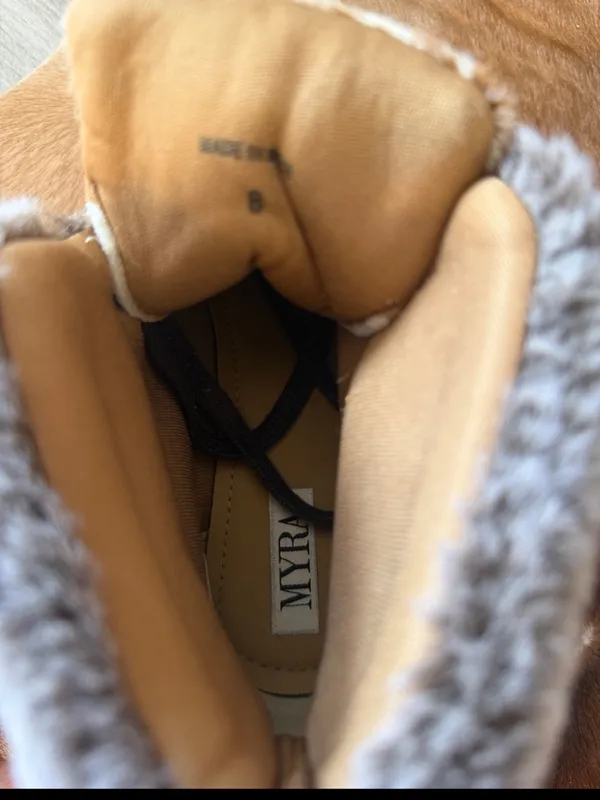 $110 Myra beaver turbulent combat boots 8 Tan - Image 8