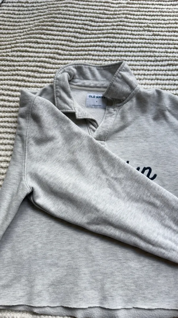 Old Navy a Brooklyn sweatshirt self cropped basic - Image 5