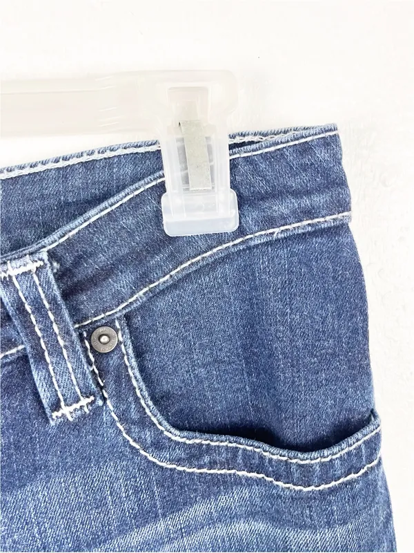 BKE Hazel Curvy Fit Distressed Five Pockets Blue Denim Jeans Size 33L Western - Image 7