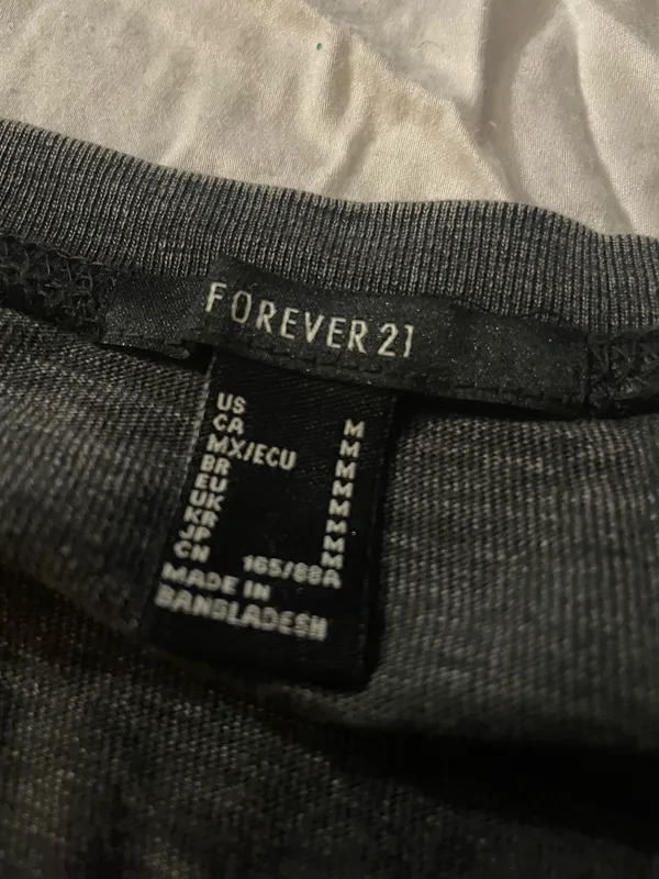 Forever 21 cropped tee - Image 3