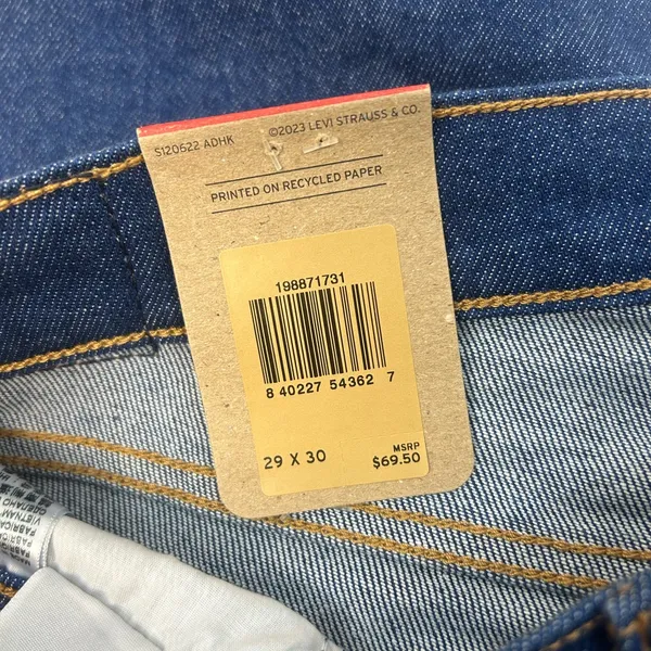 NW5 Levi's Women's Boyfriend Jeans in Deep Blue 29x30 - Image 14