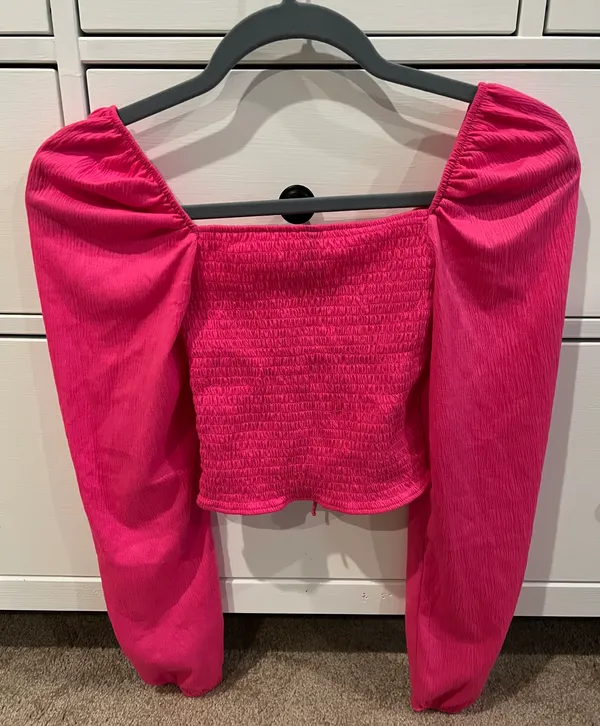 H&M Cropped Long Sleeve - Image 3