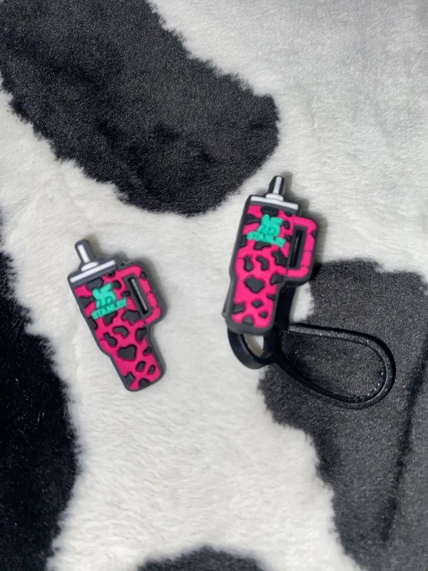 Straw Topper & Croc Charm - Image 2