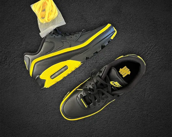 New Undefeated Air Max 90 Black Optic Yellow - Image 2