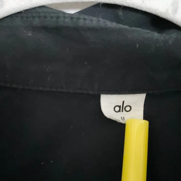 Alo Yoga Cotton Real Deal Button Up Long Sleeve Black M - Image 4