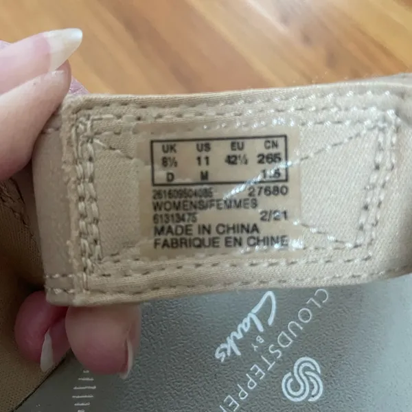 Clarks Beige‎ and Gray Sandals - Image 5