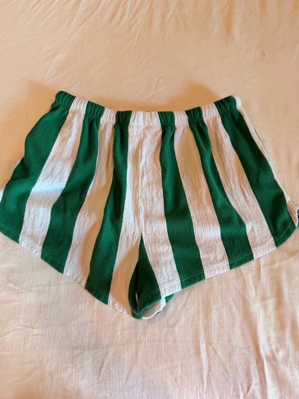 No Boundaries Green White Striped Terry Cloth Shorts M 8-10 - Image 3