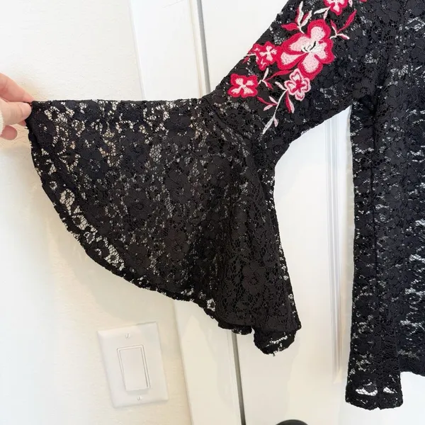 Womens Black Sheer Embroidered Floral Top Small Romantic‎ Whimsigoth Puff Sleeve - Image 3