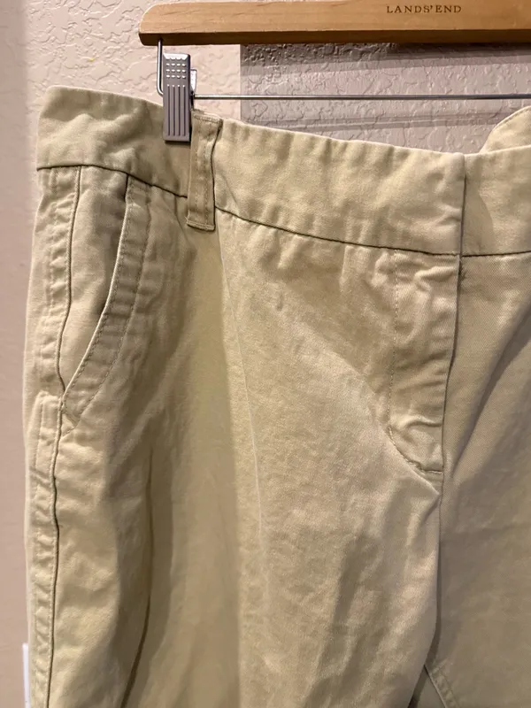 Tommy Hilfiger Khaki Pants Size 18 - Image 6