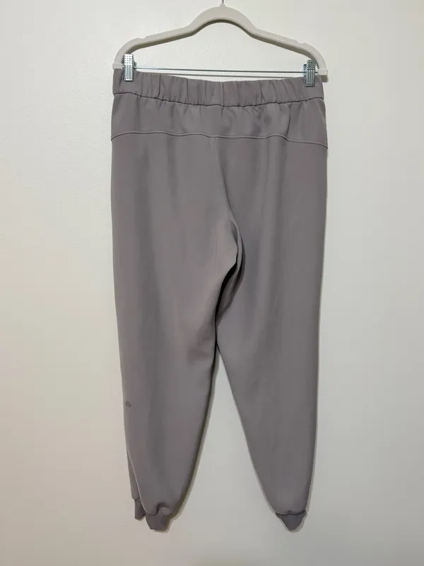 Lululemon On The Fly Jogger Tan Woven Size 10 - Image 5