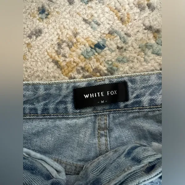 White fox jeans - Image 4