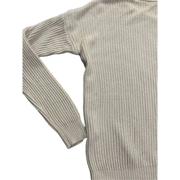 Brandy‎ Melville light brown knit sweater one size - Image 7