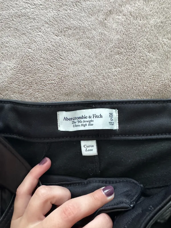 Abercrombie Jeans - Image 3