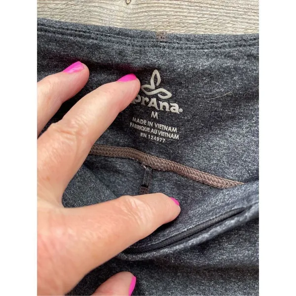Prana Audrey Knicker size M capri low rise in grey running yoga - Image 2