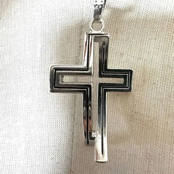 Silver tone cross pendant necklace - Image 4