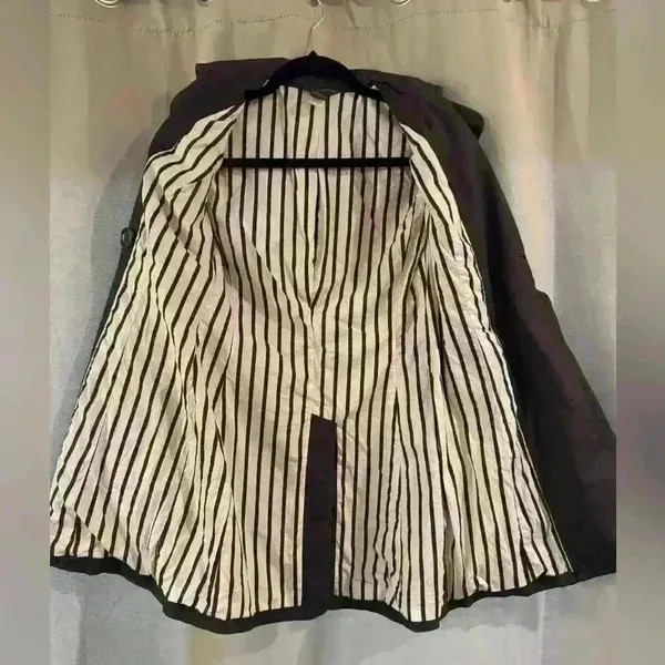 Women’s Brown Banana Republic Coat - Image 4