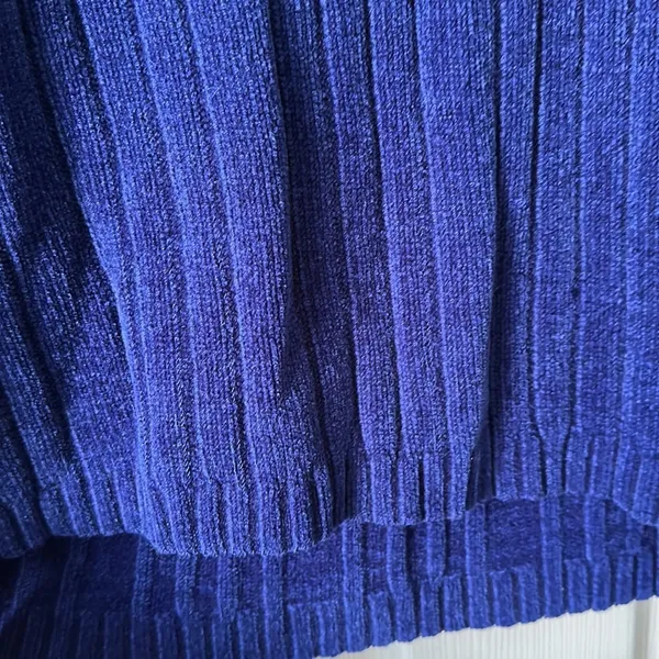 Blue knit sweater Size L - Image 2