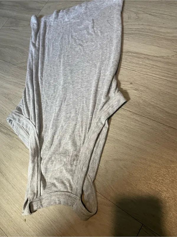 Light Gray Ribbed Halter Neck Tank Top - Image 2