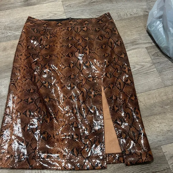 Express x Negin Mirsalehi Snakeskin Leather-like Midi Skirt‎ 10 - Image 13