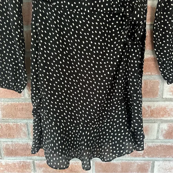 Abercrombie Fitch Faux Wrap Mini Flounce Dress Women’s XS Black White Polka Dot - Image 4