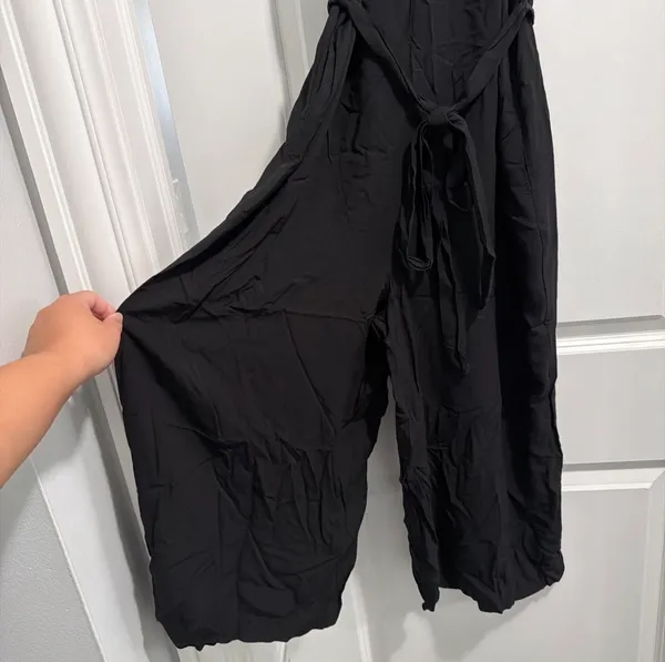 Gap black jumpsuit - Image 2