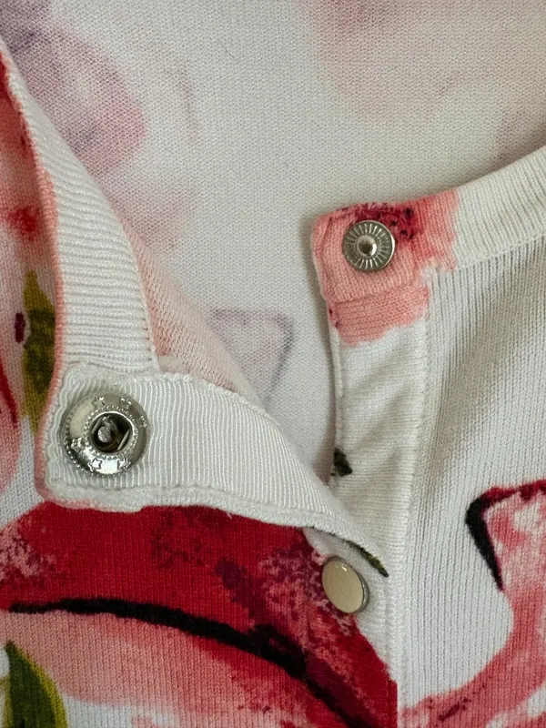 Beautiful floral 3/4 sleeve Cardigan - Image 6