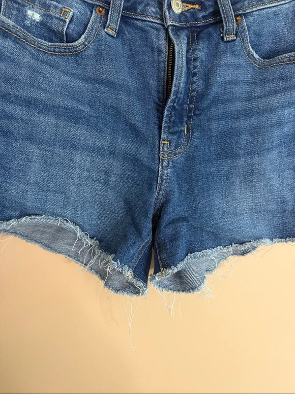 Old Navy Blue Distressed Denim Cutoff Shorts - Image 4