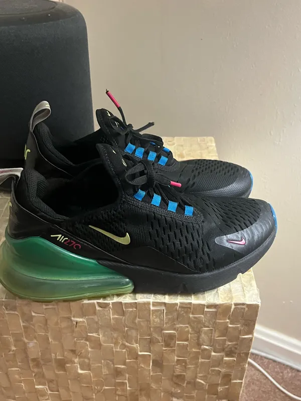 Nike Air Max 270 size 9 women - Image 4