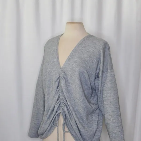 ZARA Heathered Gray Cinched Sweater V Neck Pullover Cinchable Cinched Top Large - Image 6