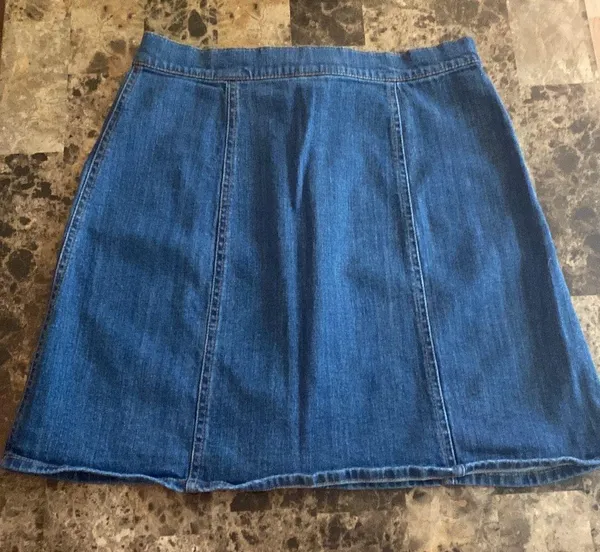 H & M Denim Skirt - Image 2