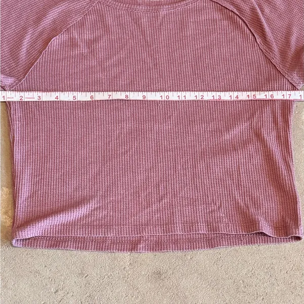 American Eagle Outfitters Textured Short Sleeve Tee in Pink - Image 3