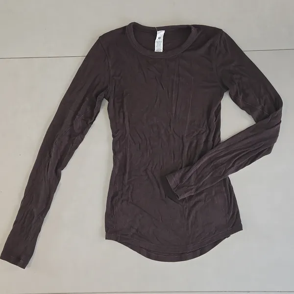 Lululemon Athletica Ribbed Dark Brown Long Sleeve Top Size 2 - Image 2