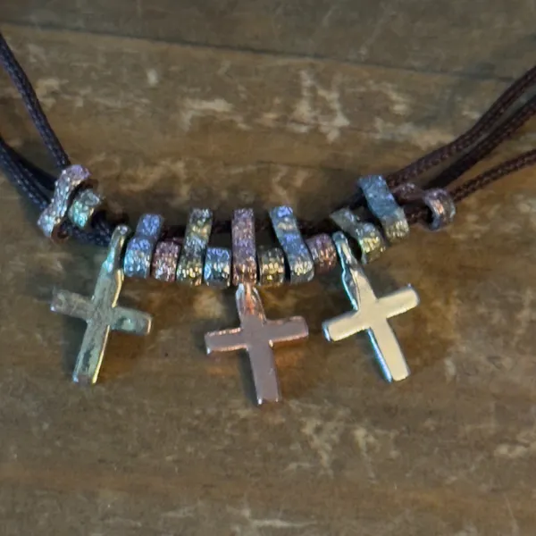 Tricolor rhinestone crosses cord necklace - Image 4
