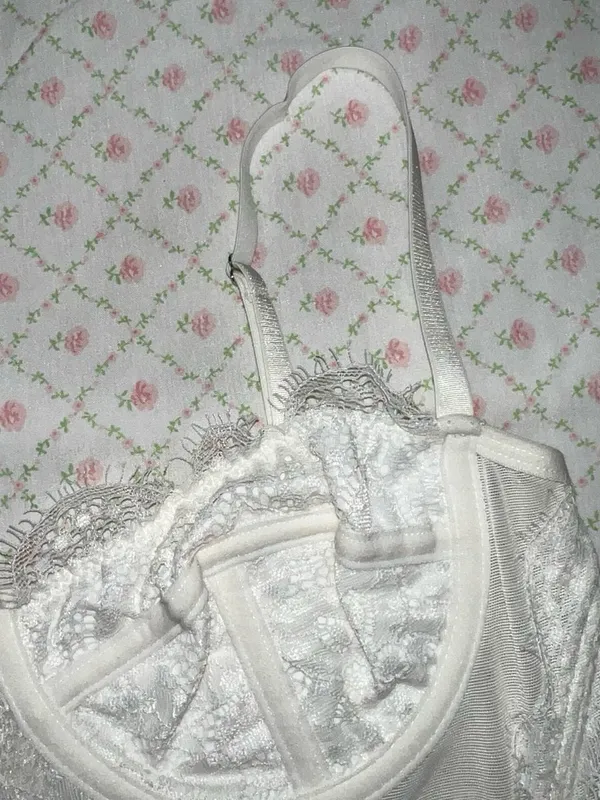 Dealmore Cream lace corset top - Image 3