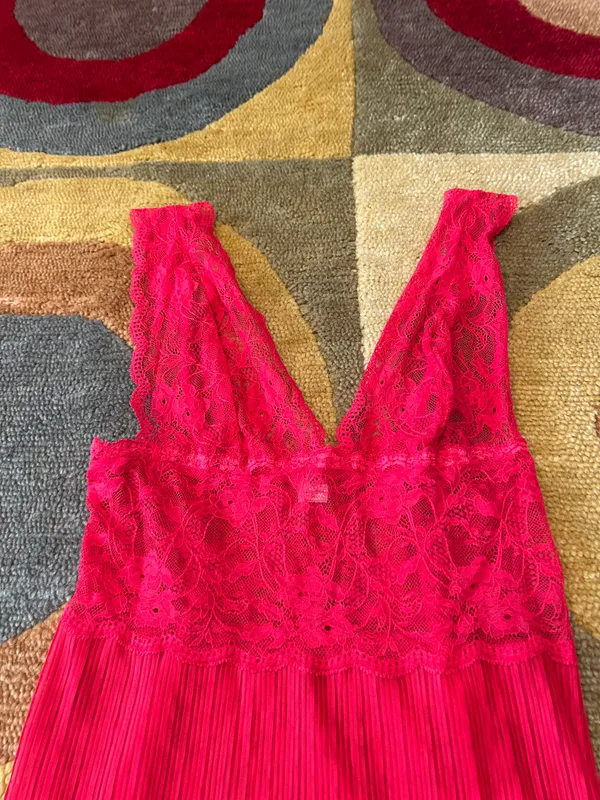 Victoria’s Secret Red Lace Nightgown Dress Slip Lingerie Drees Sheer Size Medium - Image 2